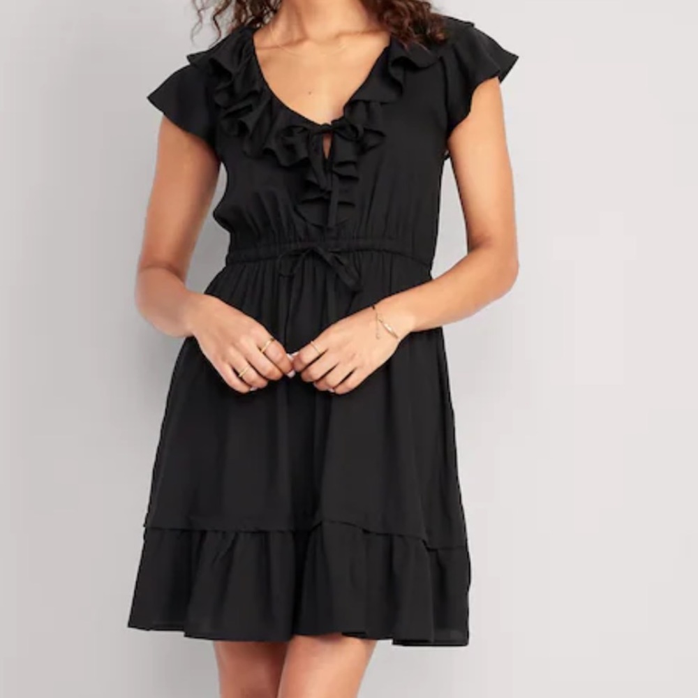 NWT Waist-defined ruffle-trim midi dress small petite